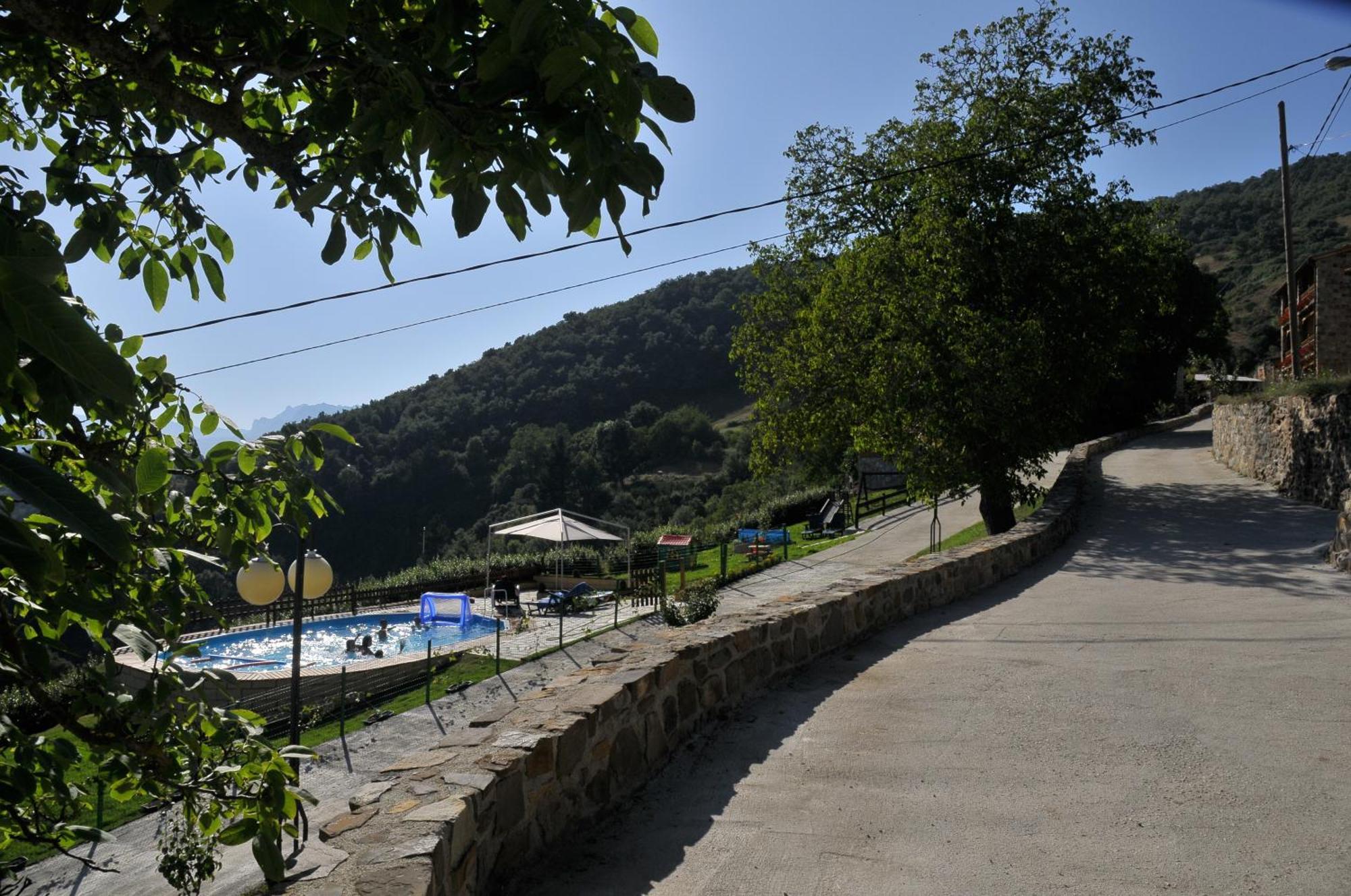 Viviendas Rurales Pena Sagra * Cahecho